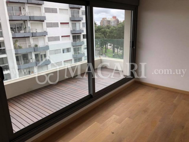 BALCON SECUNDARIO -macari